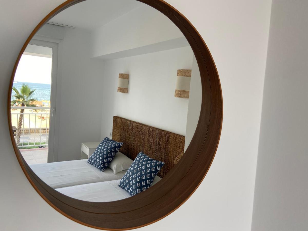 Malagueta Beach Front Mediterranean Apartment Málaga Exterior foto