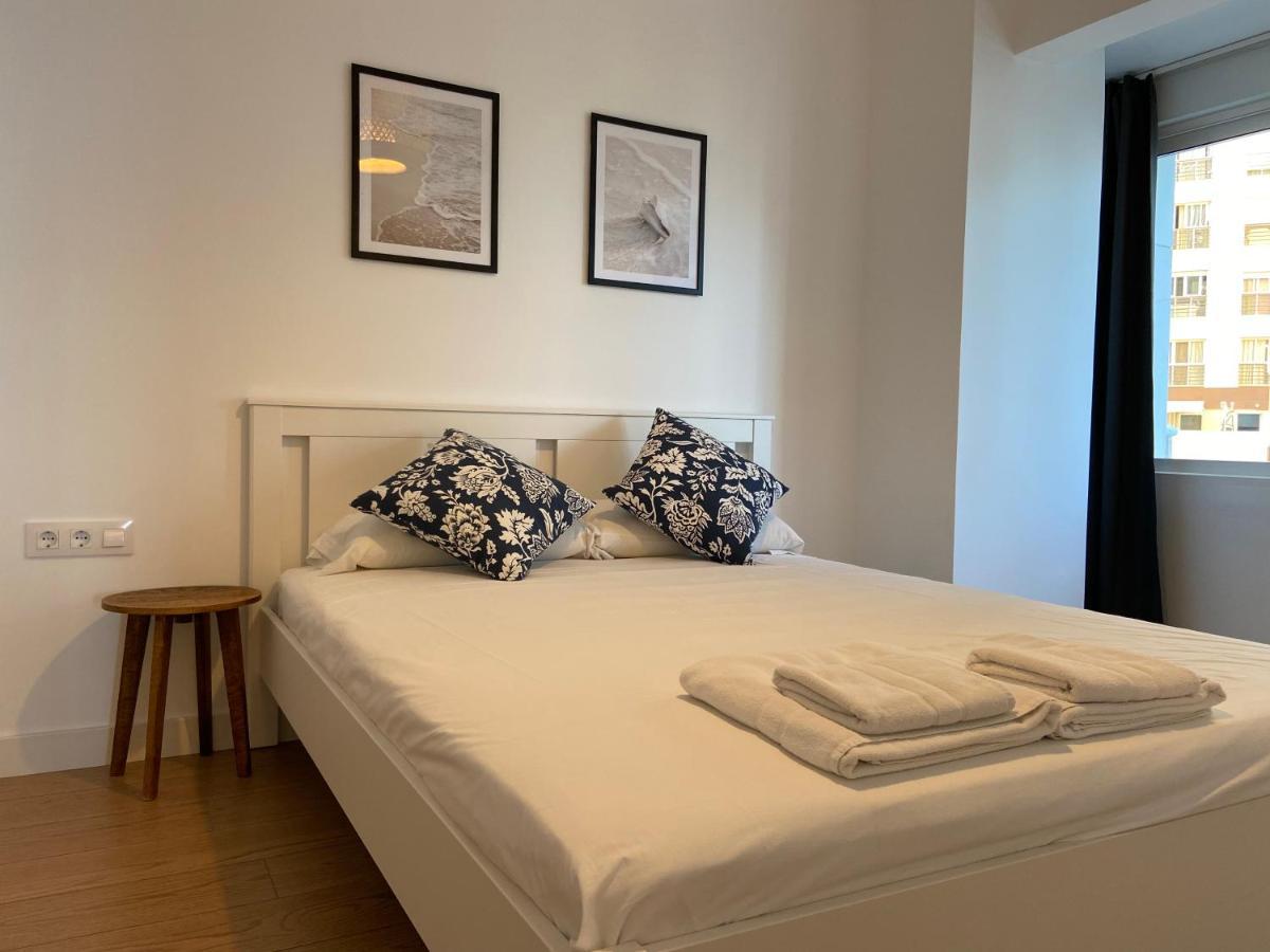Malagueta Beach Front Mediterranean Apartment Málaga Exterior foto